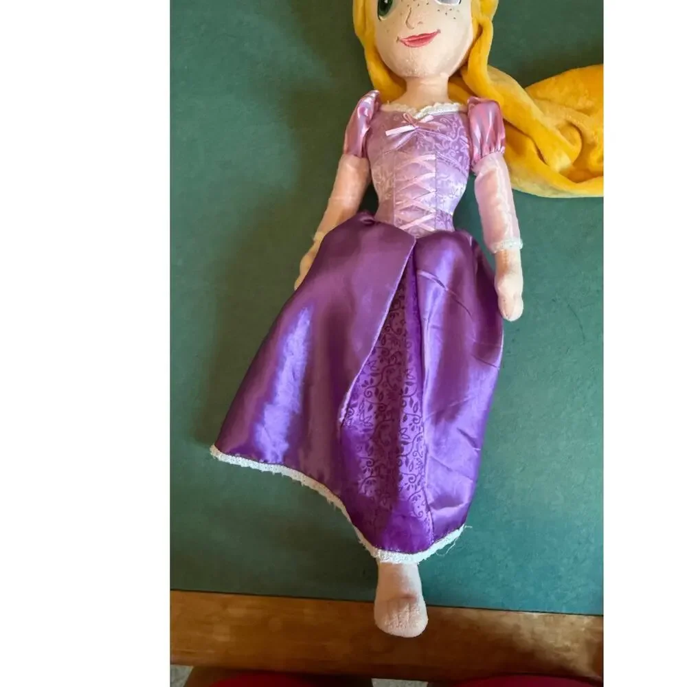 Vintage/Y2K Disney Store Rapunzel Plush Doll